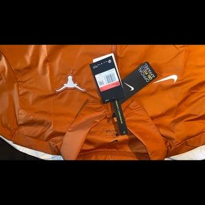 nike texas short sleeve pullover